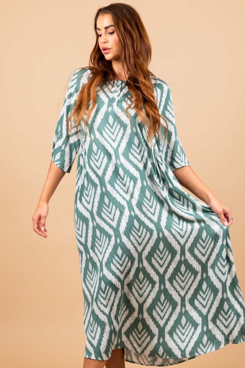 knee length dresses for ladies Vicky Maxi Floral Curve Dress main image 1