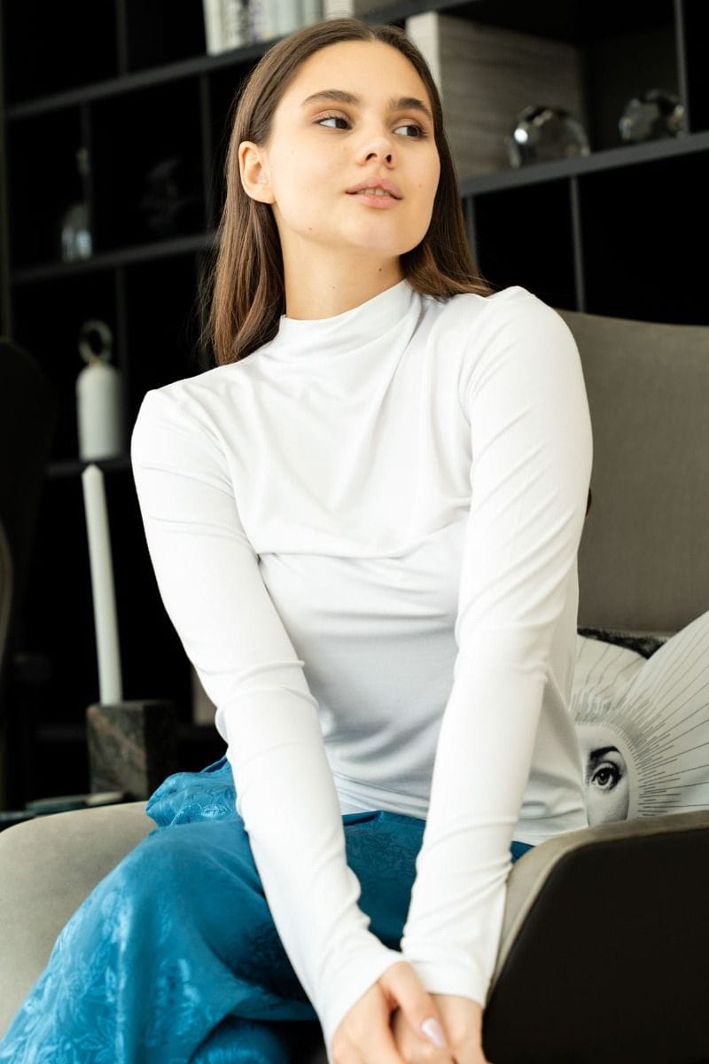 【写真あり】AND bijou high neck tops white White High Neck Long Sleeve Top